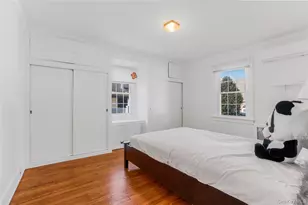 15 Broadway, Great Neck, NY 11021 - Photo 12