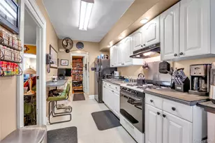 54-55 65th Pl, Maspeth, NY 11378 - Photo 6