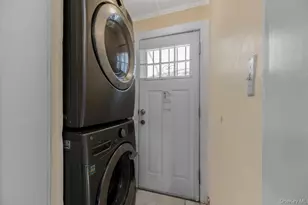 16 Adler Pl, Brooklyn, NY 11208 - Photo 14