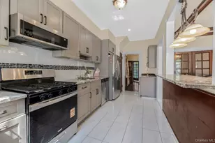 16 Adler Pl, Brooklyn, NY 11208 - Photo 6