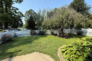 31 Jacobson Ave, Huntington, NY 11743 - Photo 24