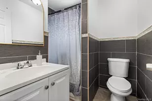 129 Lawson St, Hempstead, NY 11550 - Photo 18