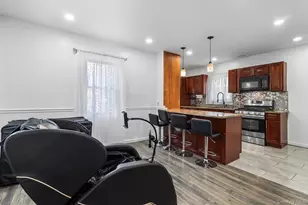 129 Lawson St, Hempstead, NY 11550 - Photo 6