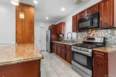 129 Lawson Street, Hempstead, NY 11550 - Photo 10