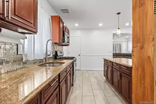 129 Lawson St, Hempstead, NY 11550 - Photo 12
