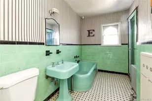 30-12 90th St, East Elmhurst, NY 11369 - Photo 16