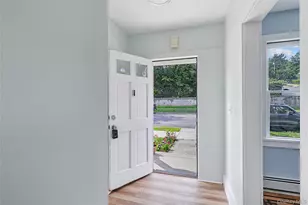 492 Liberty St, Newburgh, NY 12550 - Photo 8