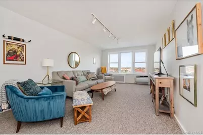 1 E Broadway #6Q, Long Beach, NY 11561 - Photo 8