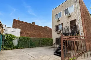 143 Newport St, Brooklyn, NY 11212 - Photo 4