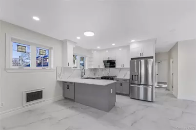 146-18 Laburnum Avenue, Flushing, NY 11355 - Photo 8