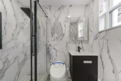 146-18 Laburnum Avenue, Flushing, NY 11355 - Photo 28