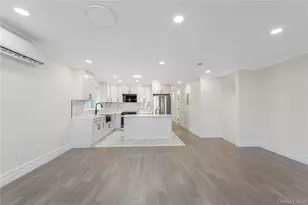 146-18 Laburnum Ave, Flushing, NY 11355 - Photo 4