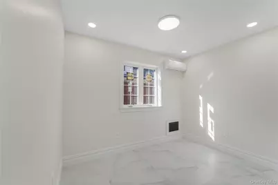 146-18 Laburnum Avenue, Flushing, NY 11355 - Photo 22