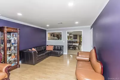 1091 Westminster Avenue, Dix Hills, NY 11746 - Photo 6