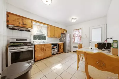 290 First Street, Yonkers, NY 10704 - Photo 2