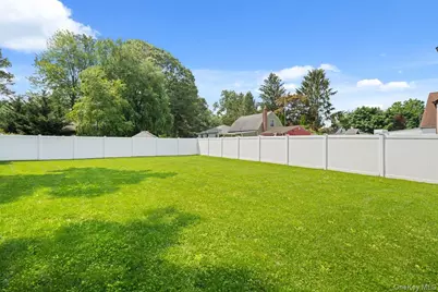 25 Lorraine #1, Northport, NY 11768 - Photo 14