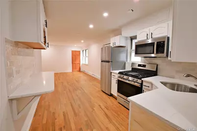 750 E Broadway #C2, Long Beach, NY 11561 - Photo 2