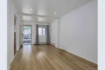 268 Throggs Neck Boulevard, Bronx, NY 10465 - Photo 14