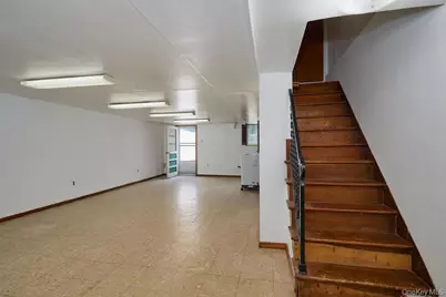 268 Throggs Neck Boulevard, Bronx, NY 10465 - Photo 38