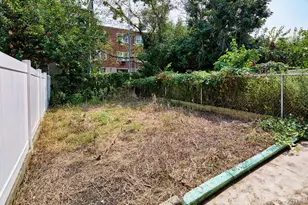 268 Throggs Neck Blvd, Bronx, NY 10465 - Photo 44