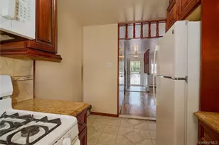 268 Throggs Neck Blvd, Bronx, NY 10465 - Photo 30