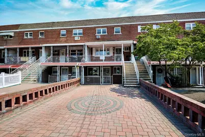 268 Throggs Neck Boulevard, Bronx, NY 10465 - Photo 1
