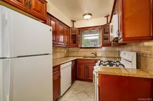 268 Throggs Neck Blvd, Bronx, NY 10465 - Photo 28