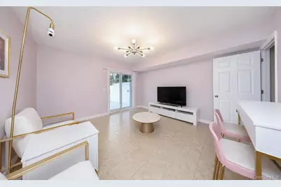 493 Medina Street, New York, NY 10306 - Photo 12