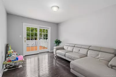 35 Newbury, Monroe, NY 10950 - Photo 10
