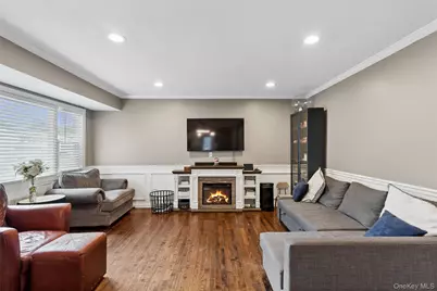 52 Larry Road S, Selden, NY 11784 - Photo 2
