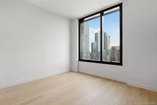 45-30 Pearson St, Long Island City, NY 11101 - Photo 10