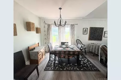 14 Potomac Court #14, Coram, NY 11727 - Photo 6