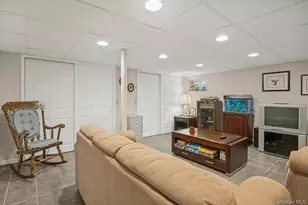 874 Linda Ave, Thornwood, NY 10594 - Photo 18