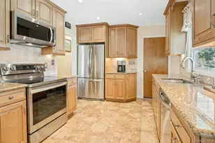 874 Linda Ave, Thornwood, NY 10594 - Photo 10
