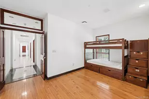 1 Engineers Rd, Roslyn, NY 11576 - Photo 14