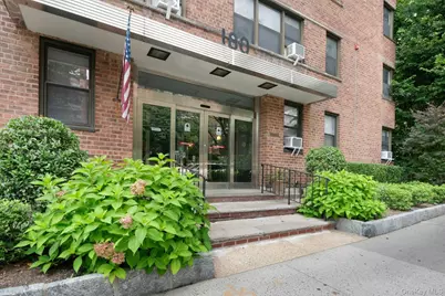 180 E Hartsdale Avenue #1E, Hartsdale, NY 10530 - Photo 2
