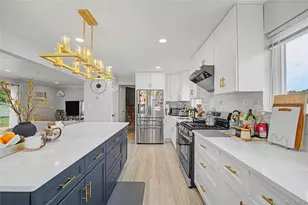 16 Hunt Pl, Bethpage, NY 11714 - Photo 12