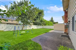 16 Hunt Pl, Bethpage, NY 11714 - Photo 28
