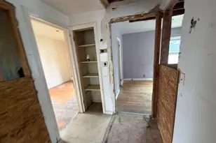 119-11 194th St, Saint Albans, NY 11412 - Photo 6