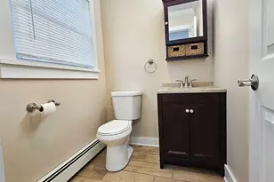 32 Alpine Dr, Wappingers Falls, NY 12590 - Photo 8