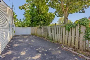 1023 Udall Rd, Bay Shore, NY 11706 - Photo 6