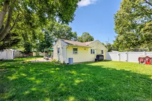 1023 Udall Rd, Bay Shore, NY 11706 - Photo 34