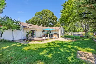 1023 Udall Rd, Bay Shore, NY 11706 - Photo 36