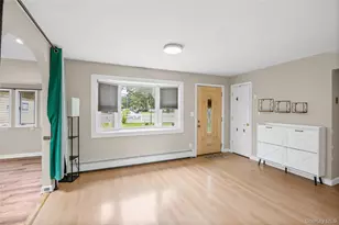 1023 Udall Rd, Bay Shore, NY 11706 - Photo 16