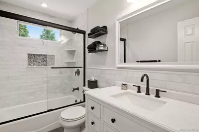 215 Walker Street, West Babylon, NY 11704 - Photo 20