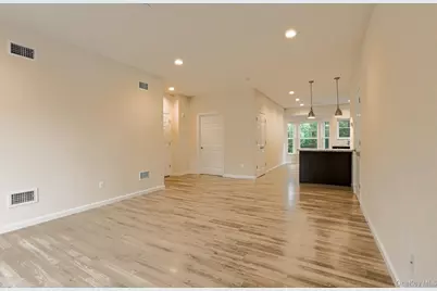 1 Grace Lane, Lindenhurst, NY 11757 - Photo 16