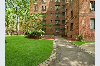2049 McGraw Avenue #4F, Bronx, NY 10462 - Photo 2