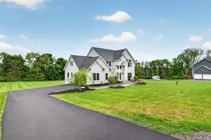 55 Noelle Dr, Walden, NY 12586 - Photo 2