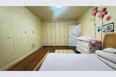 144-30 Roosevelt Avenue #307, Flushing, NY 11354 - Photo 14