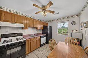 81 Lois Ln, Monroe, NY 10950 - Photo 4